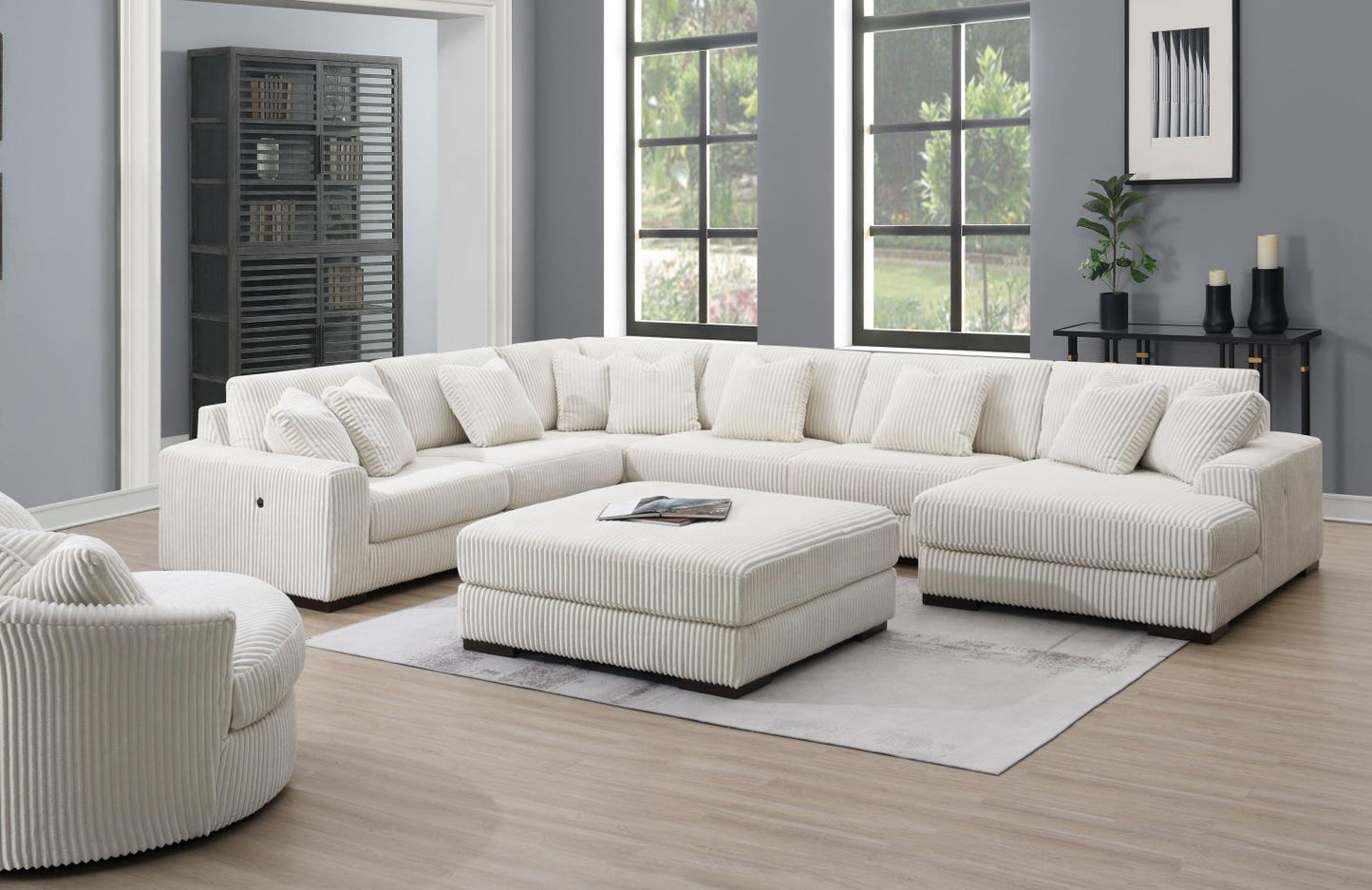 U244 - Ottoman - Ivory