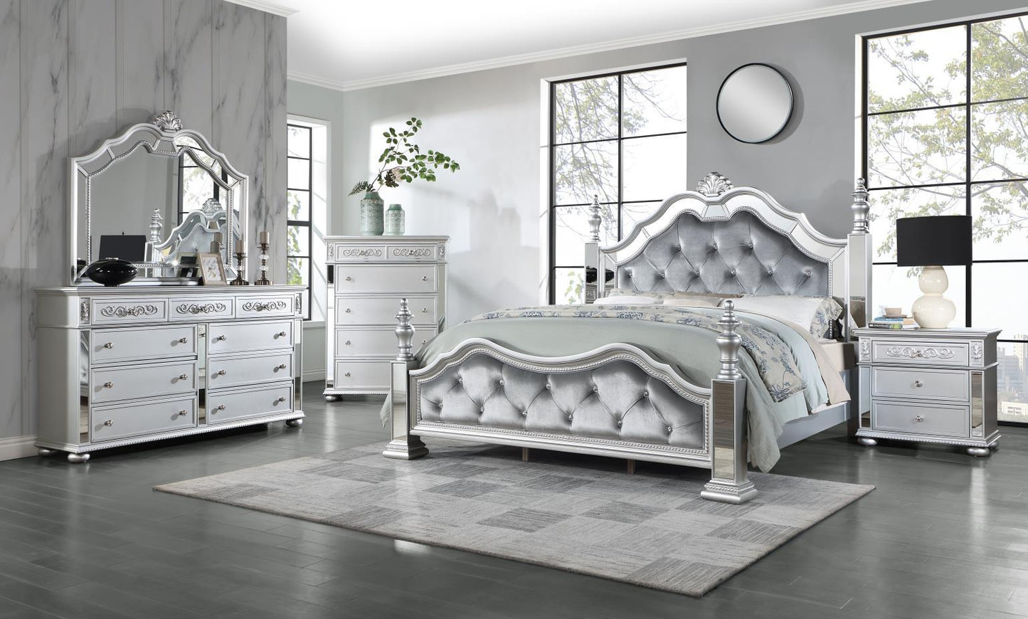 B052 - Dresser - Shimmer Silver