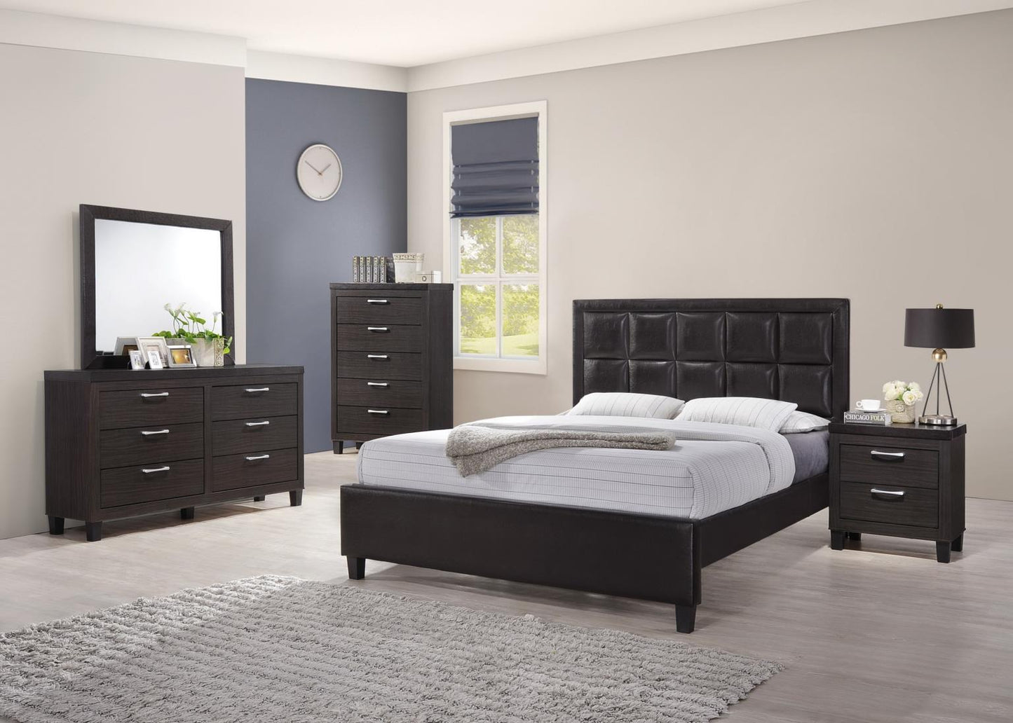 B510 - Nightstand - Walnut