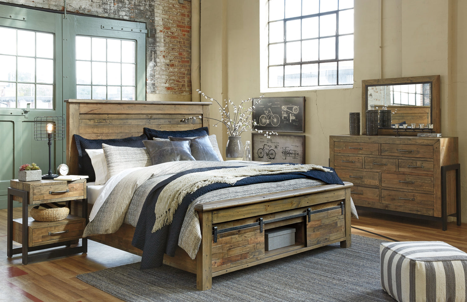 Bedroom > Beds