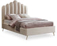 Lily - Bed