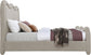 Gavin - Bed