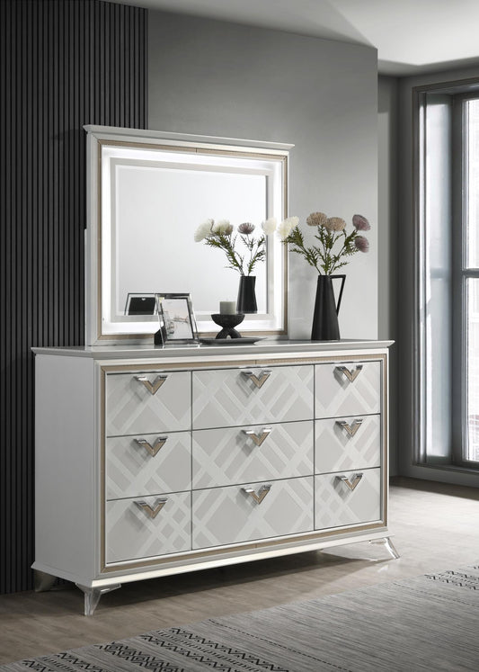 B026 - Mirror - White