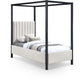 Kelly - Bed