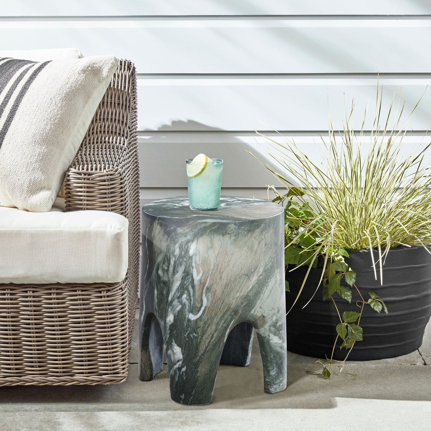 Foligno - Concrete End Table