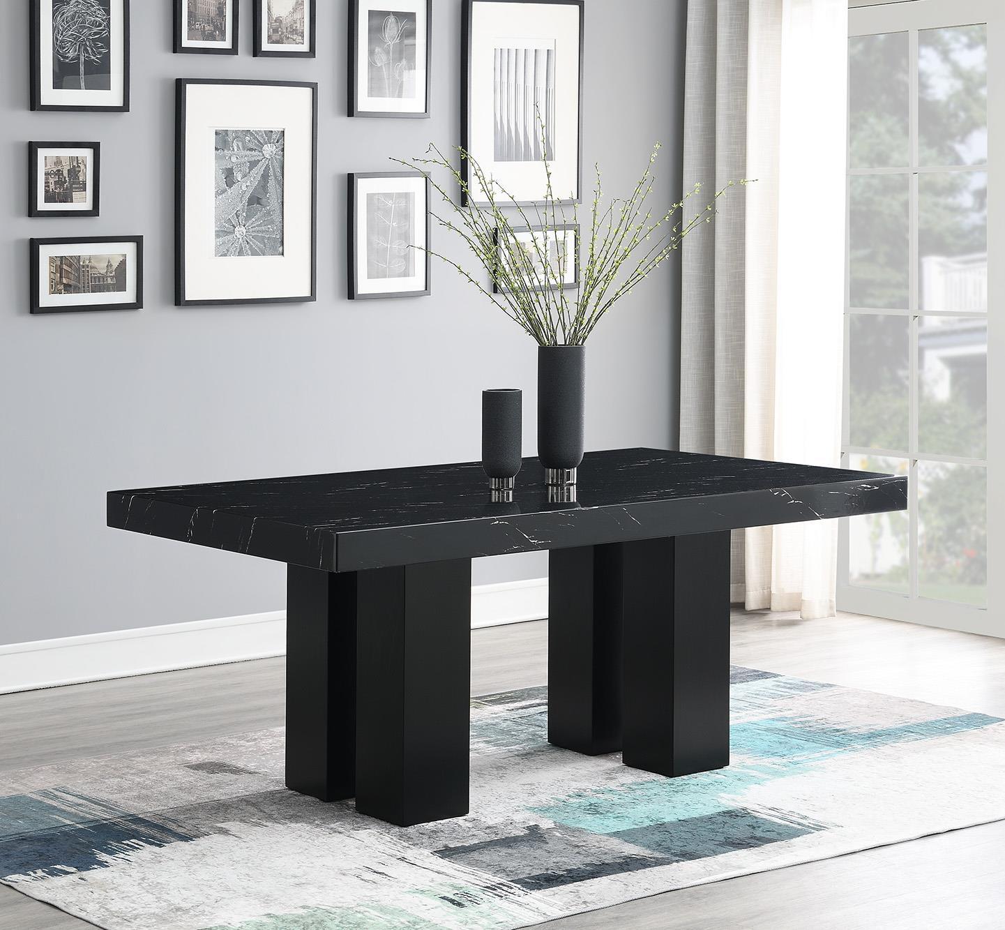 D133 - Dining Room Set