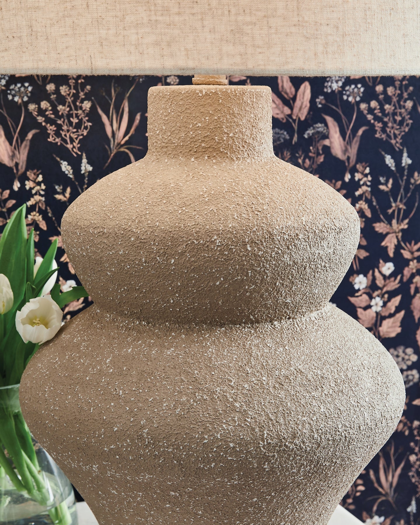 Jossleigh Metal Table Lamp (1/CN)