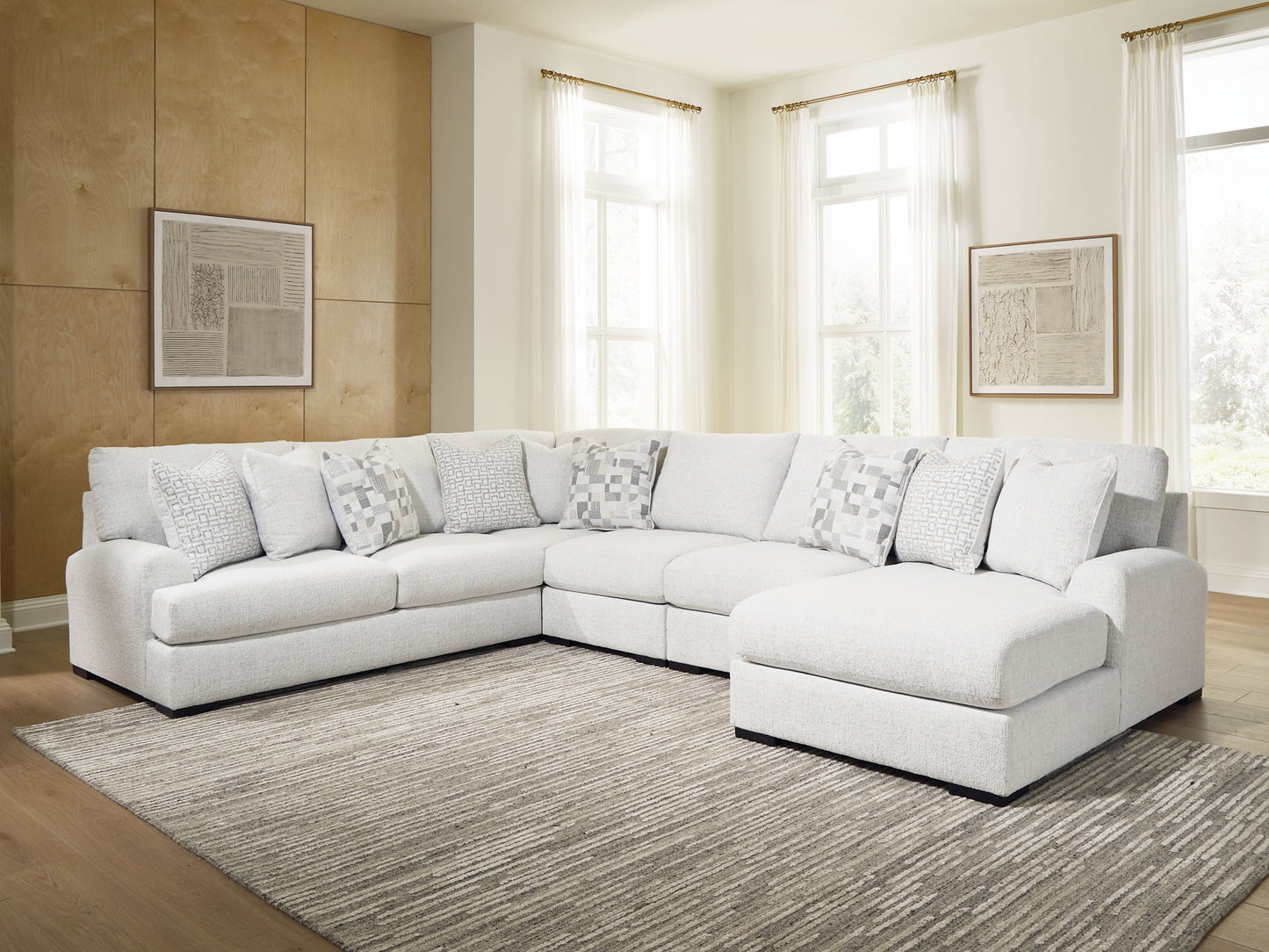 Misty-Lakes 5-Piece Sectional with Chaise