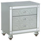 Gunnison 5-piece California King Bedroom Set Silver Metallic