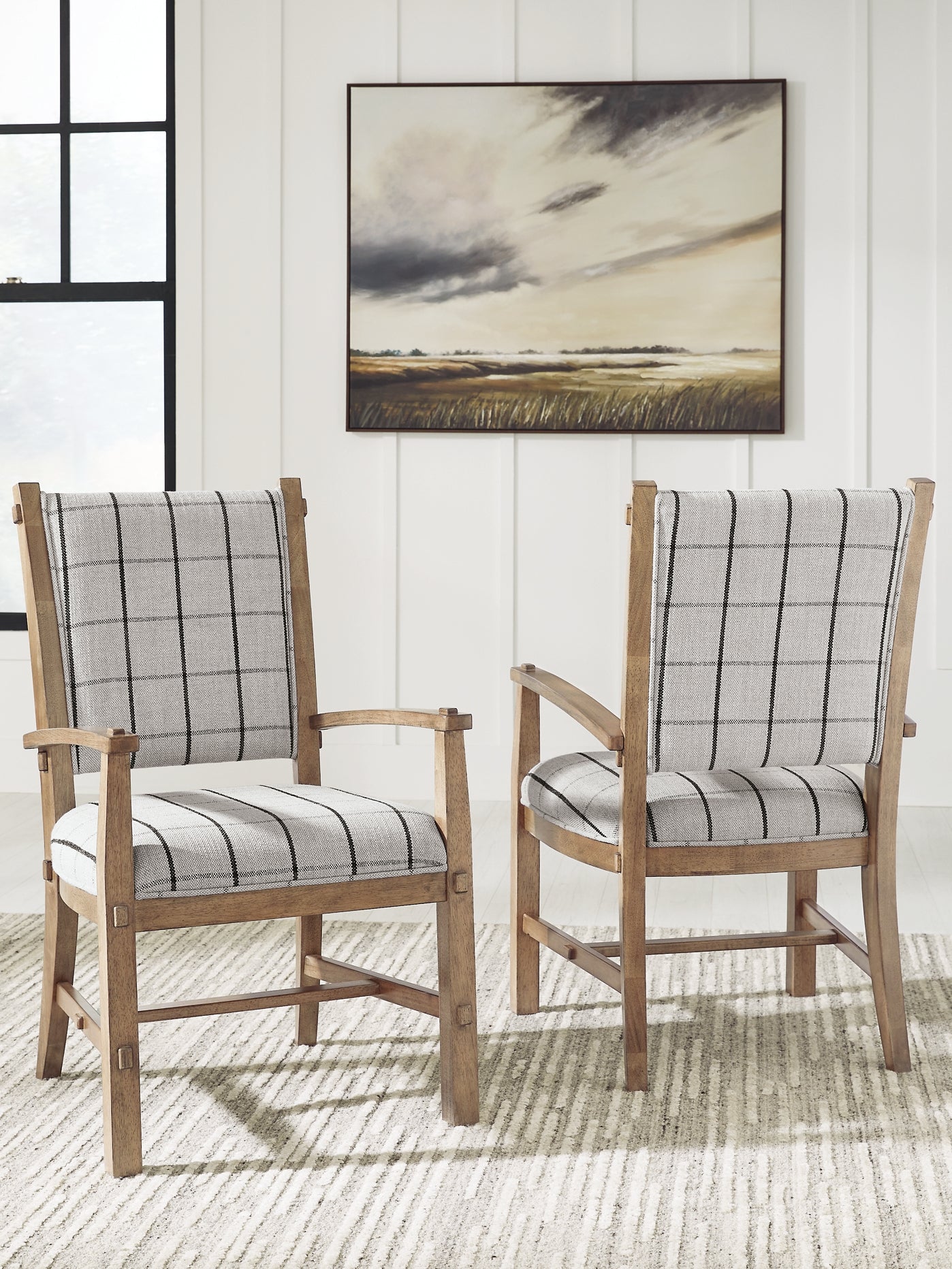 Ridgester Dining UPH Arm Chair (2/CN)