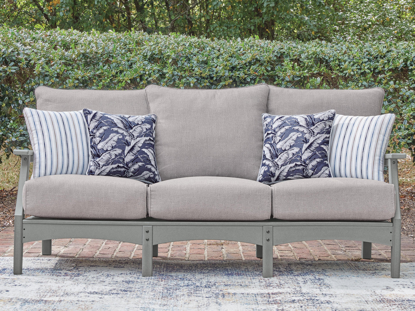Cove Beach Sofa with Cushion