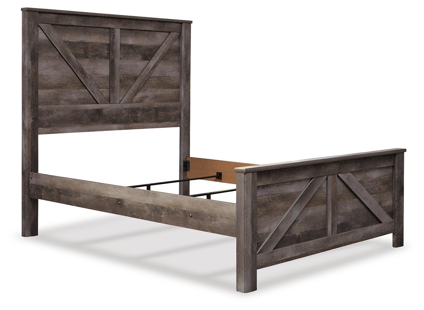 Wynnlow Queen Crossbuck Panel Bed with Mirrored Dresser, Chest and Nightstand