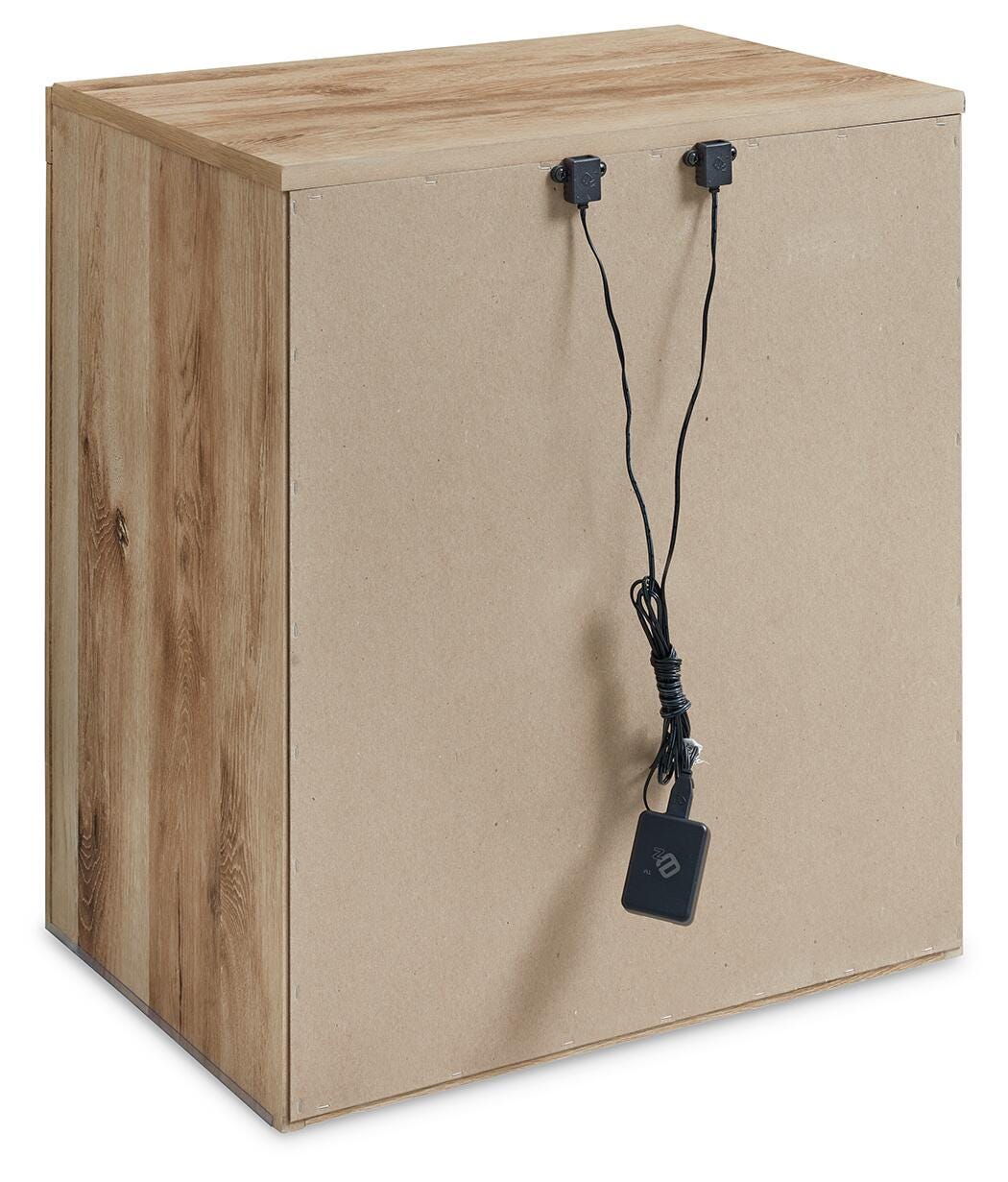 Hyanna Full Panel Bed, Dresser, Mirror, Chest and Nightstand