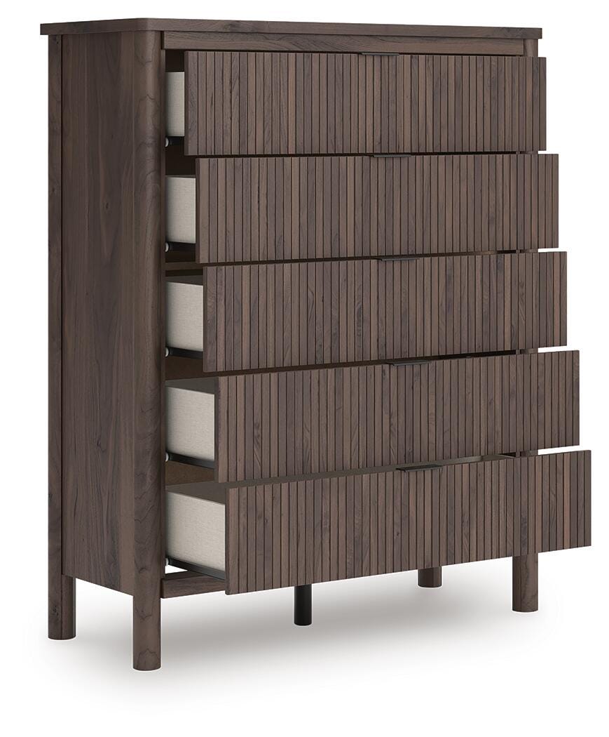 Pamytta Queen Panel Bed, Dresser, Mirror, Chest and Nightstand