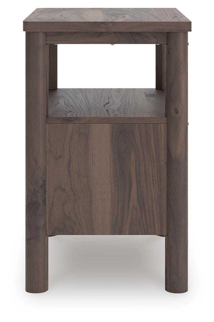Pamytta Queen Panel Bed, Dresser, Mirror, Chest and Nightstand
