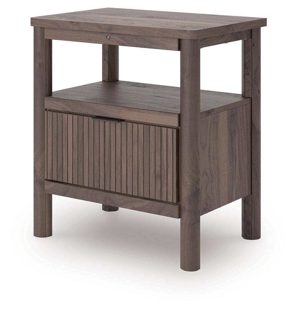 Pamytta Queen Upholstered Panel Bed, Dresser, Mirror and Nightstand