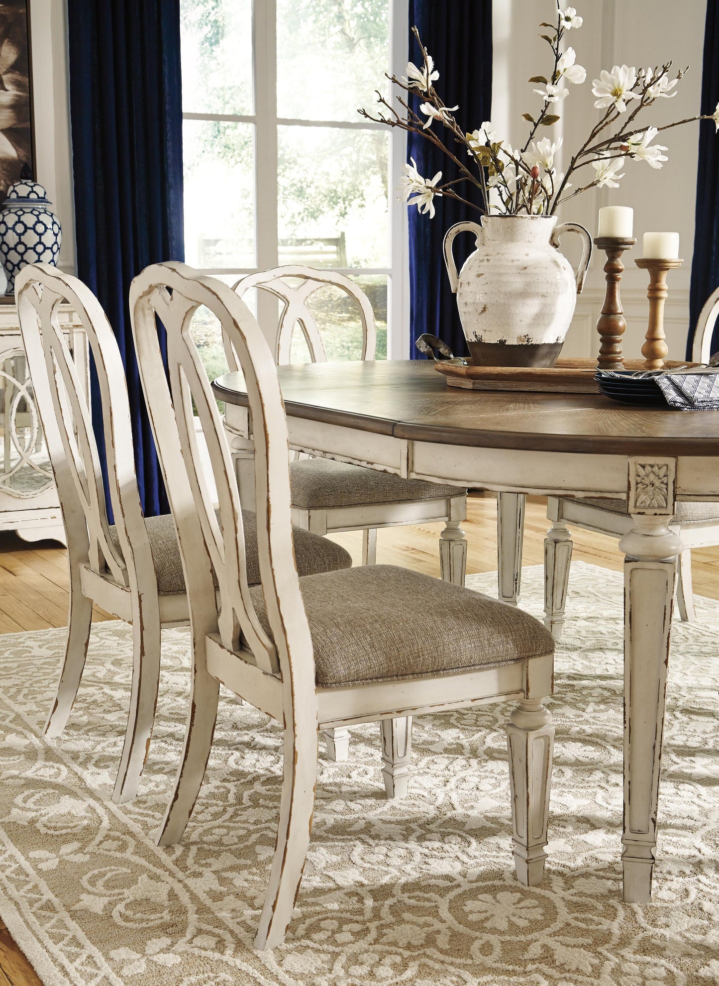 Realyn Dining UPH Side Chair (2/CN)