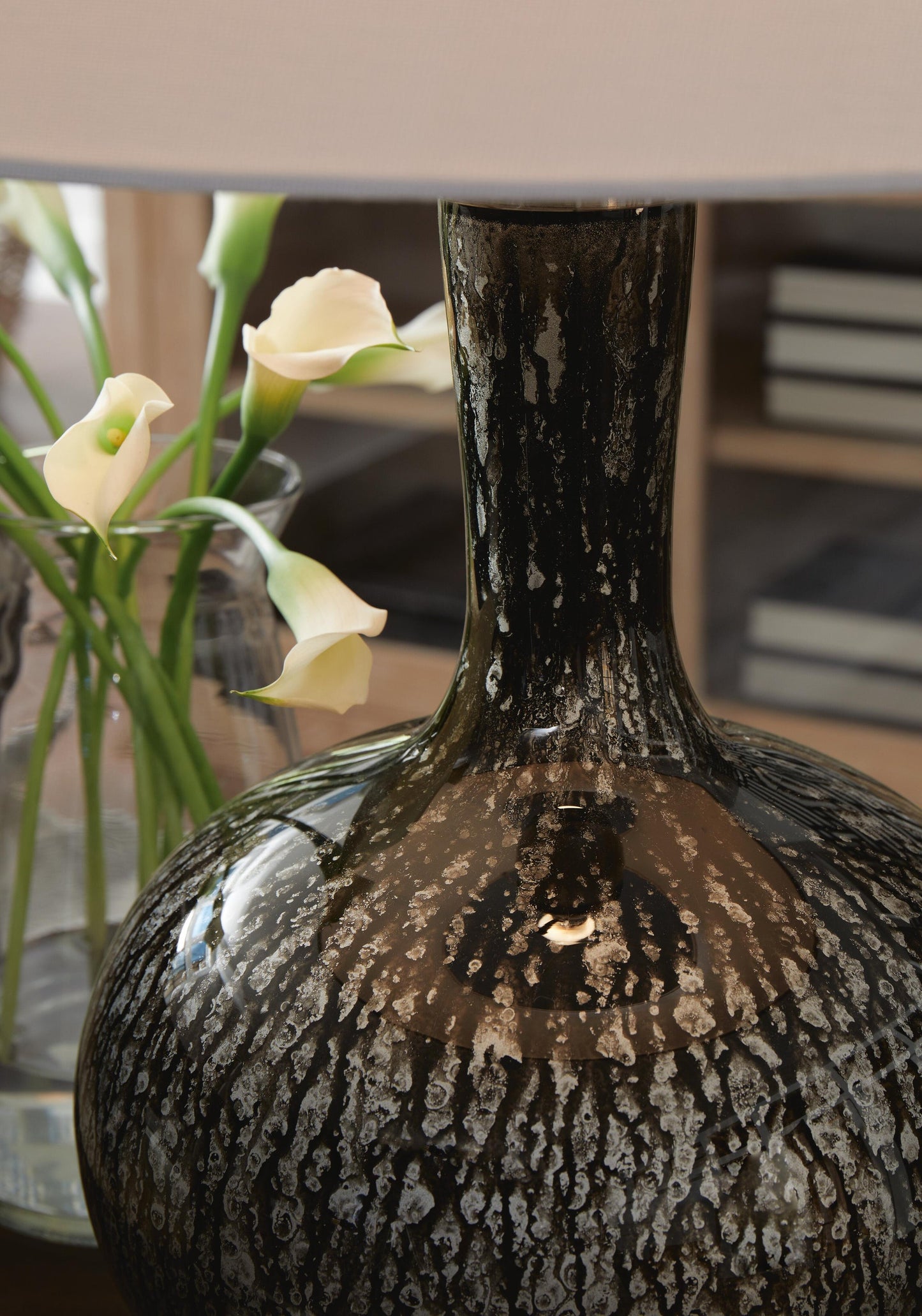 Tenslow Glass Table Lamp (1/CN)