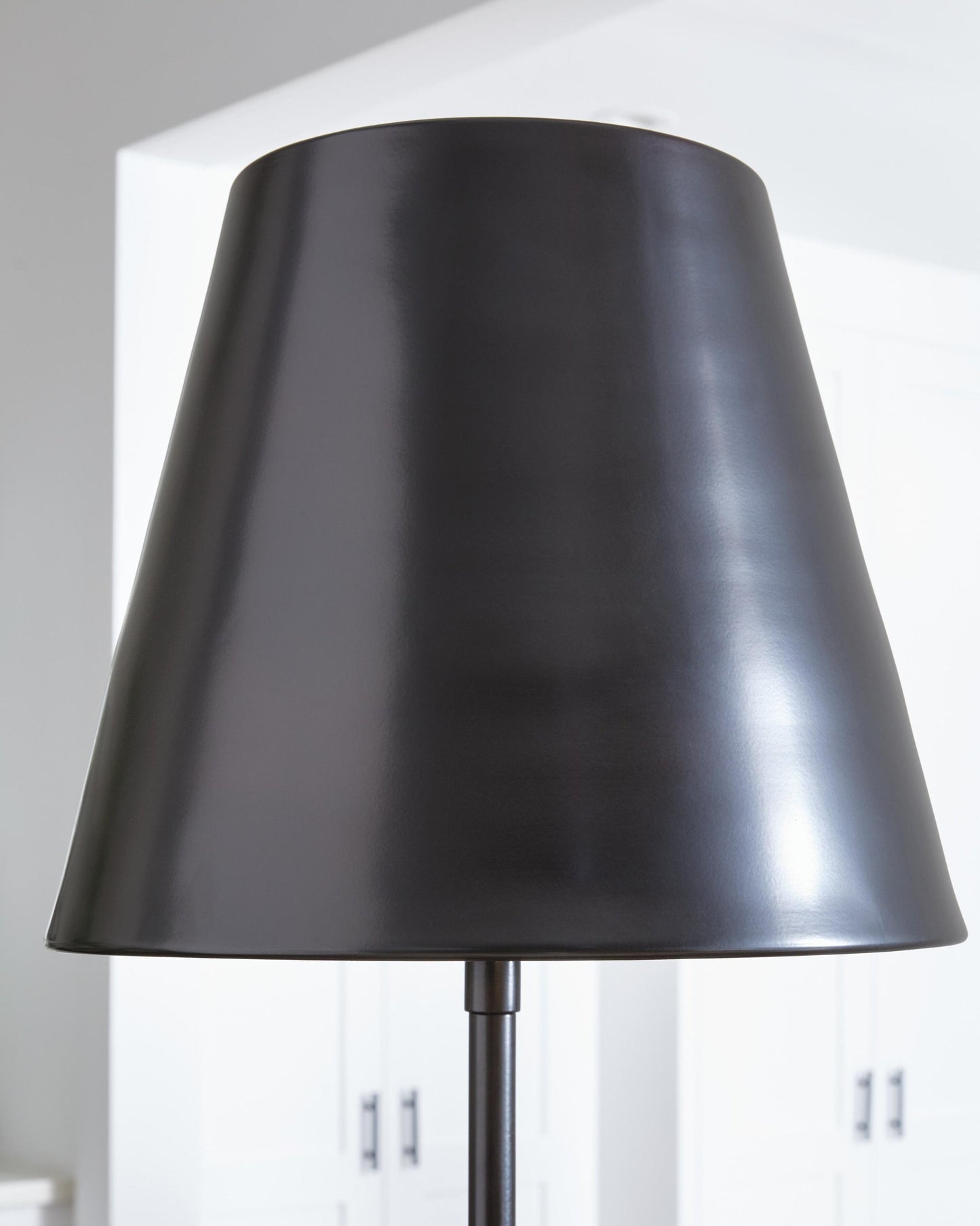 Wimner Metal Floor Lamp (1/CN)