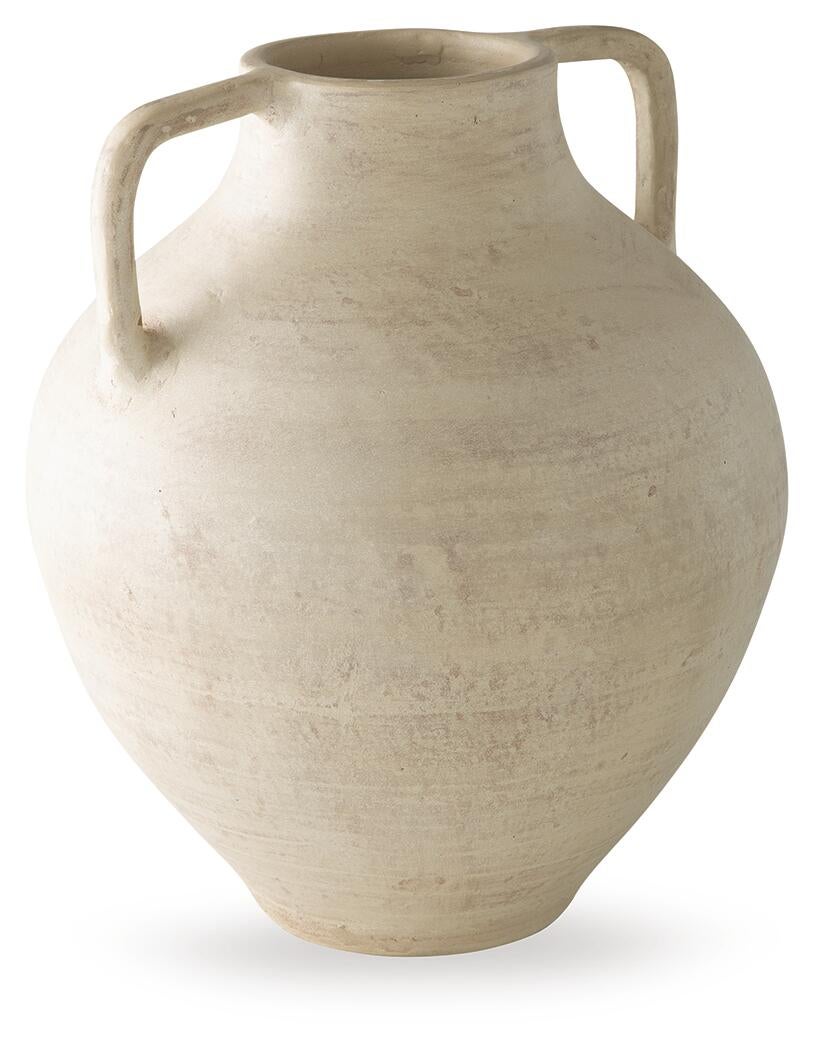 Justy Vase