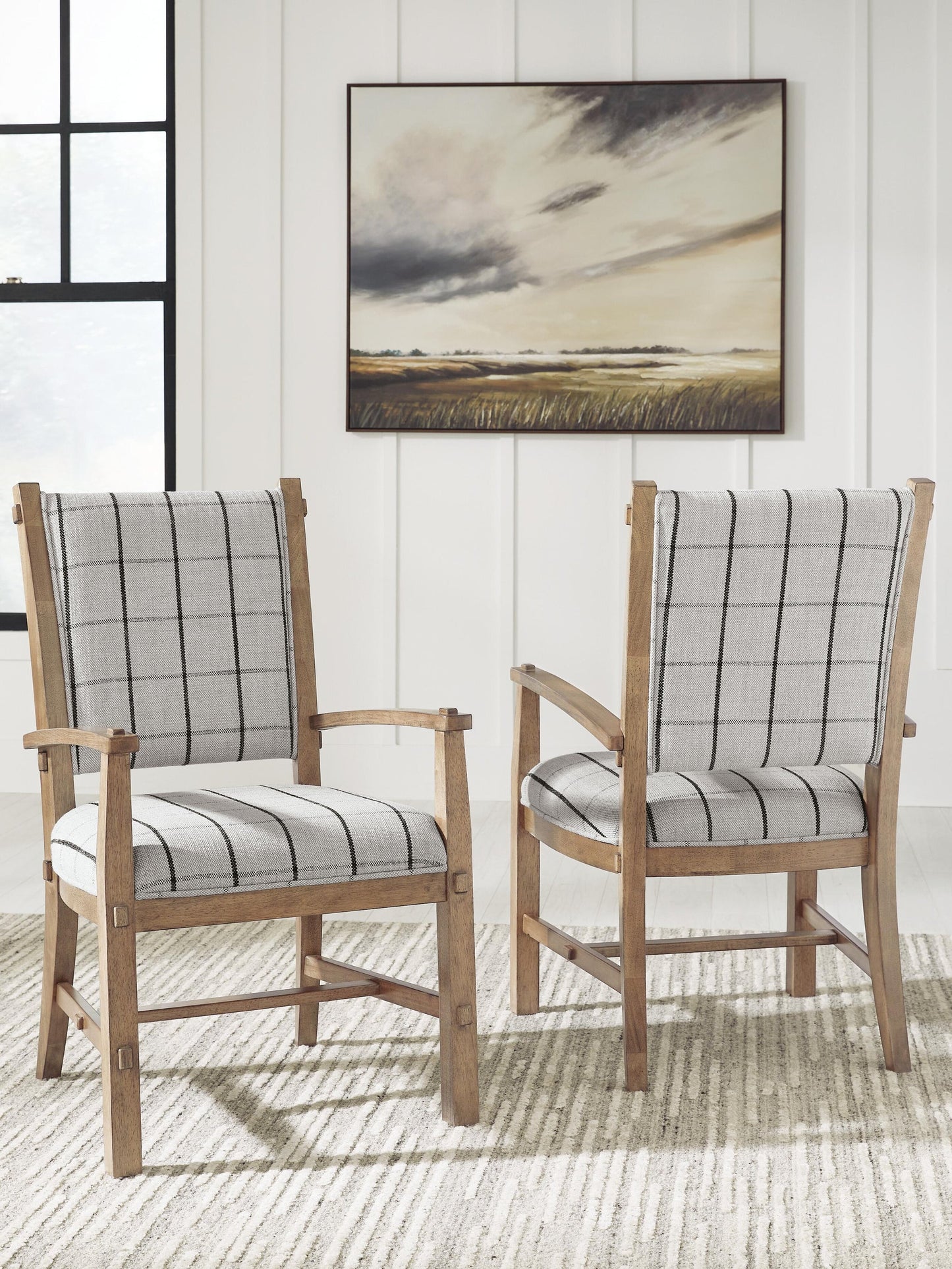 Ridgester Dining UPH Arm Chair (2/CN)