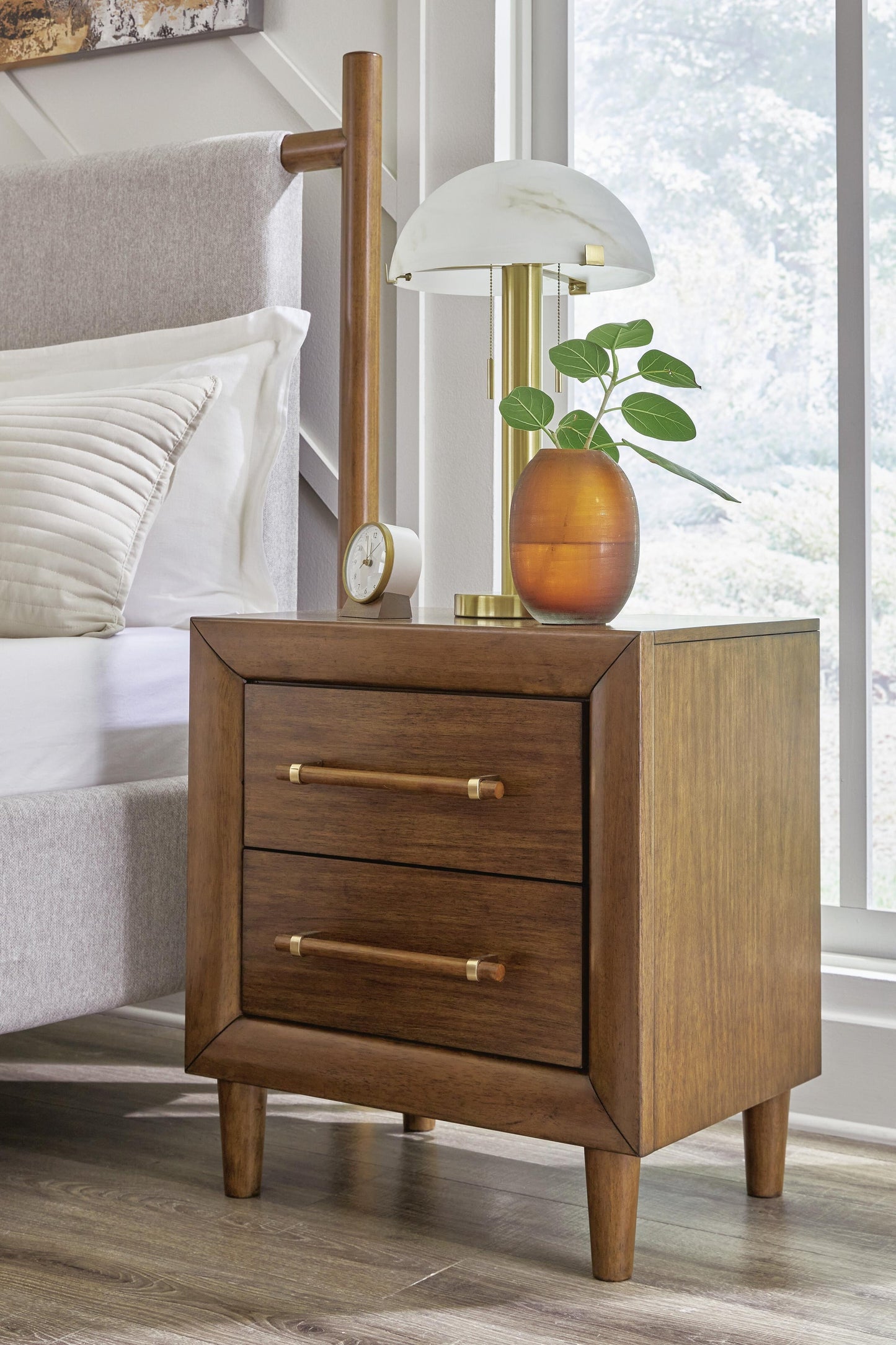 Lyncott Queen Upholstered Panel Bed, Dresser, Mirror, Chest and Nightstand