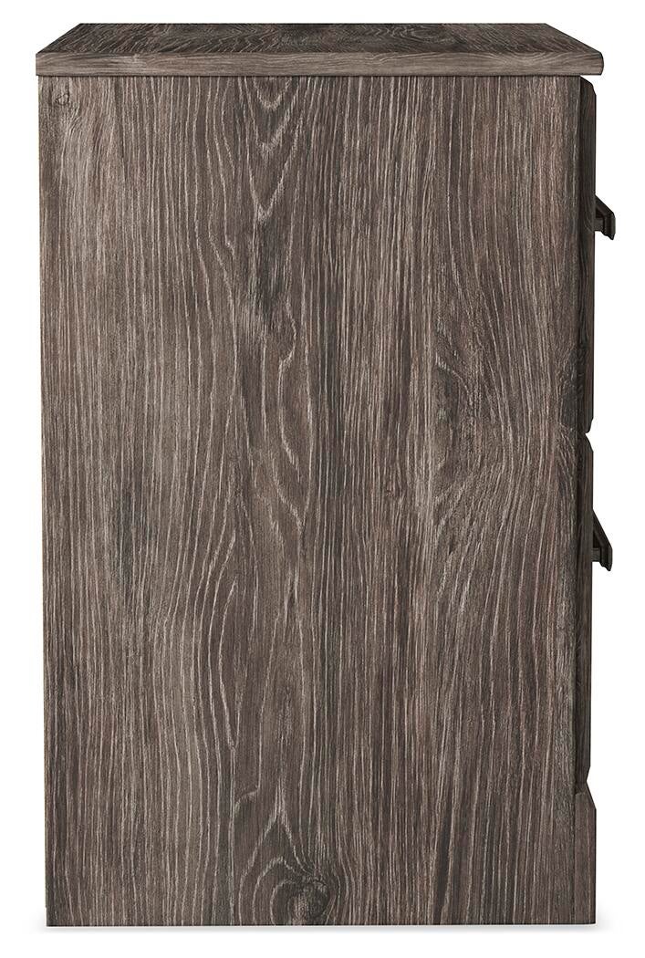 Ralinksi King Panel Bed, Dresser, Mirror, Chest and Nightstand
