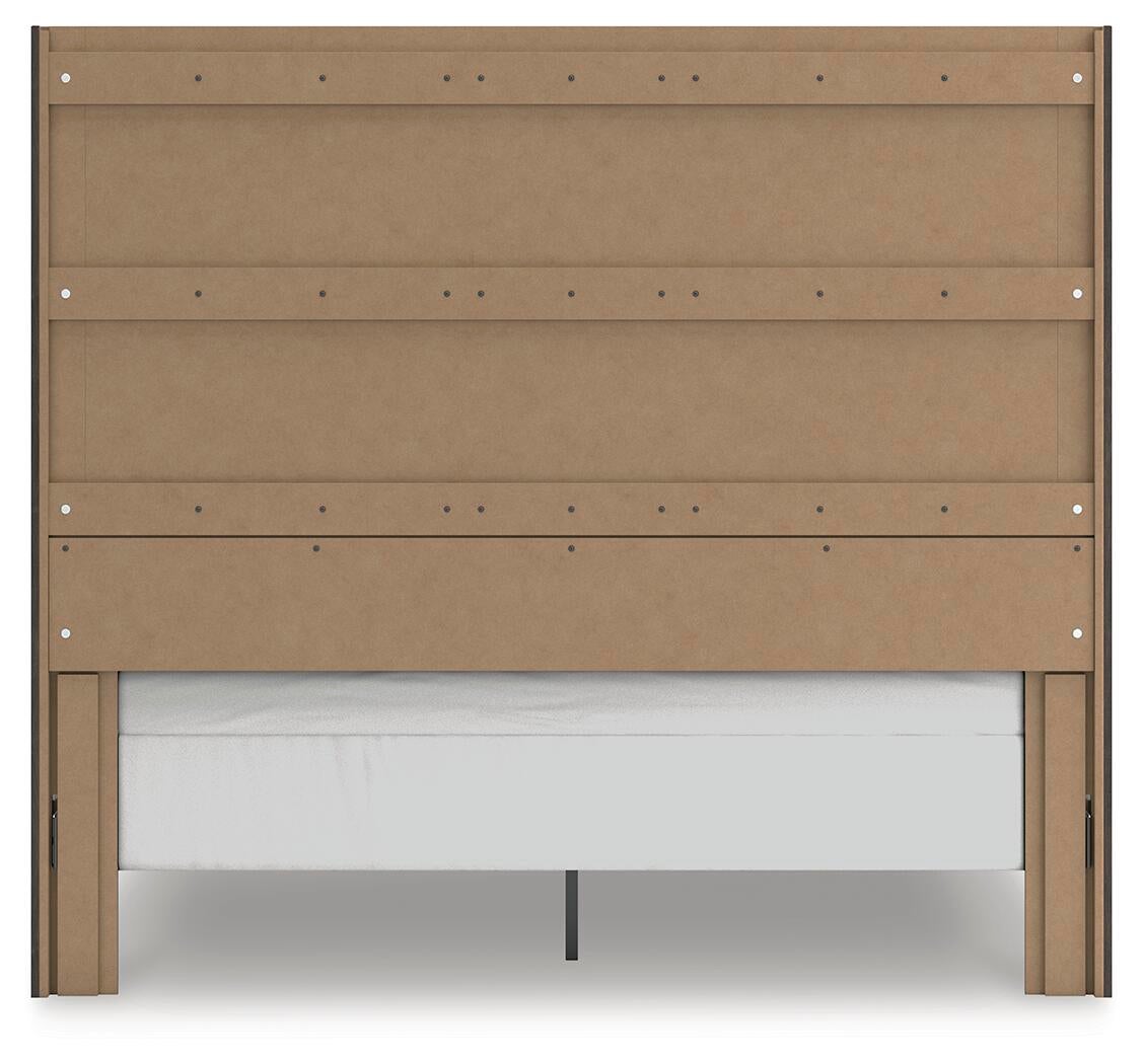 Parlayon King Panel Bed, Dresser, Mirror and Nightstand