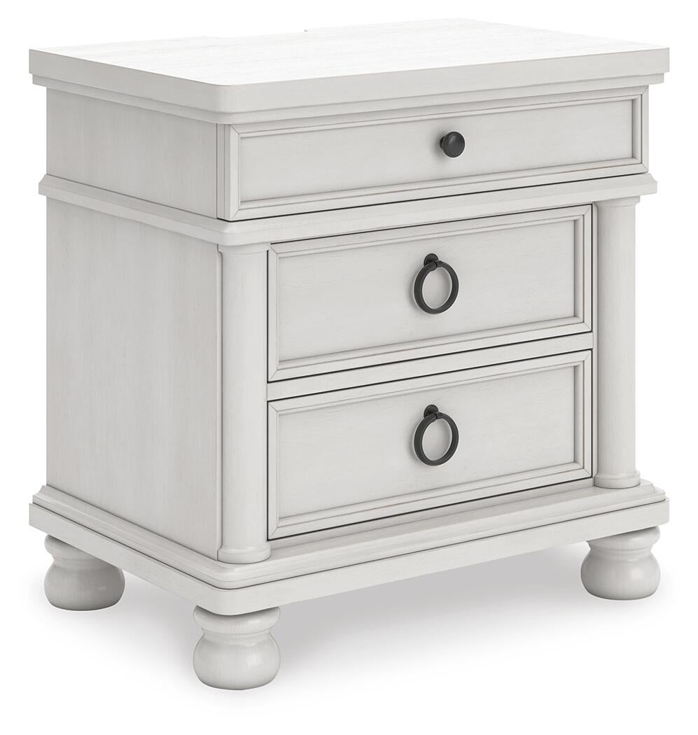 Chadworth Queen Poster Bed, Dresser, Mirror and Nightstand